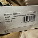 B-WARE DREIMASTER MÄDELS LANG-ANORAK GR.S FARBE SAND