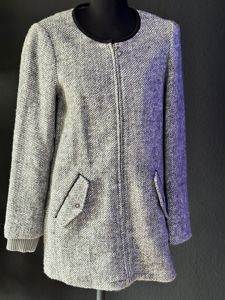 Musterware/Einzelstück DREIMASTER MÄDELS KURZMANTEL GR.S FARBE GRAU
