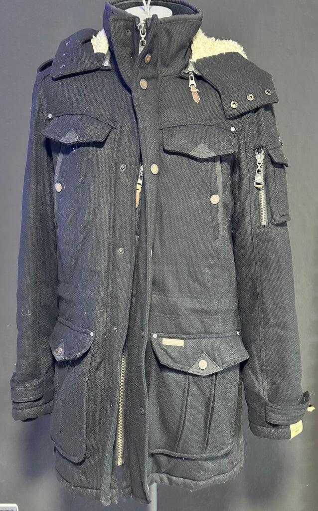 B-WARE DREIMASTER HERREN MANTEL GR.M FARBE SCHWARZ