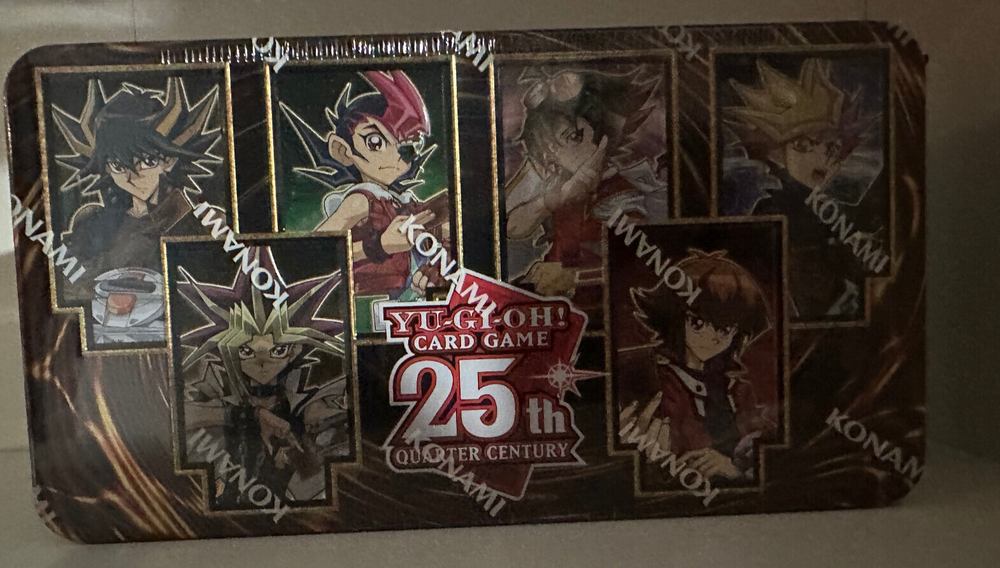Yu-Gi-Oh ! 25th Anniversary Tin:Dueling Heroes DE