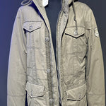 Musterware/Einzelstück DREIMASTER HERREN PARKA GR.M FARBE OLIV