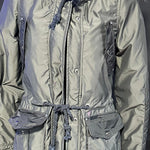 Musterware/Einzelstück DREIMASTER MÄDELS PARKA GR.S FARBE OLIV