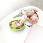 NICI GREEN Schlüsselanhänger Sleeping Pets Karamell gepunkteter Hase