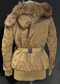 B-WARE DREIMASTER MÄDELS LANG-ANORAK GR.S FARBE SAND
